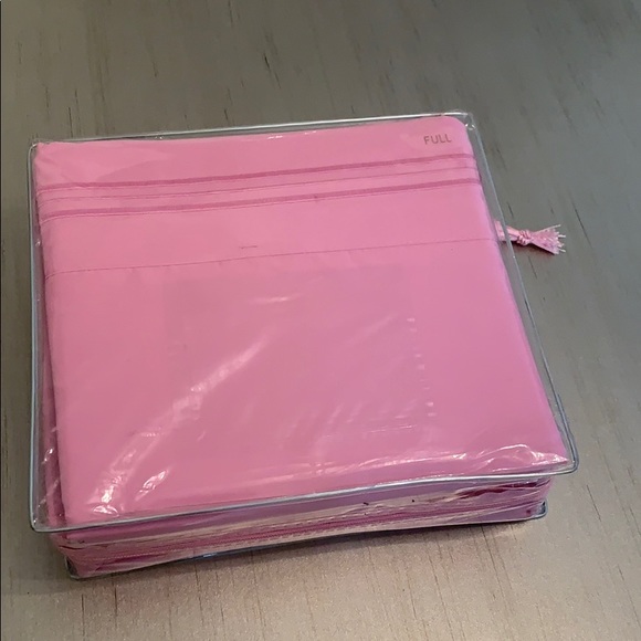 Other - Full sheet set with 4 pieces